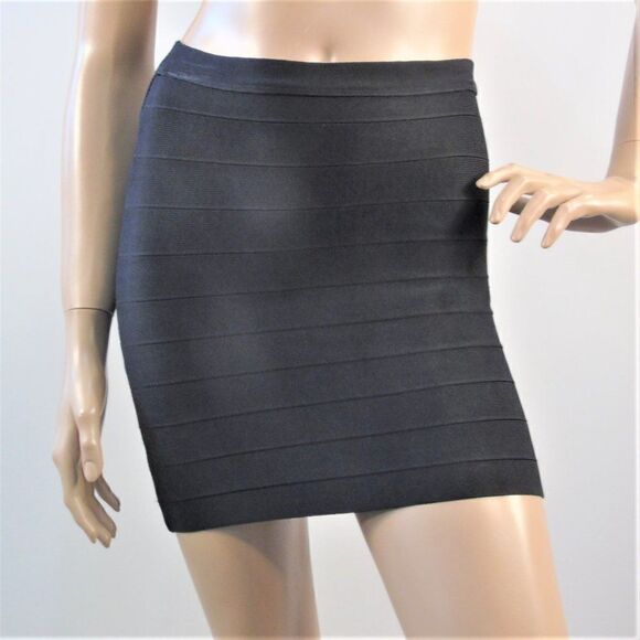 Guess Los Angeles Black Bandage Mini Skirt - Picture 5 of 7